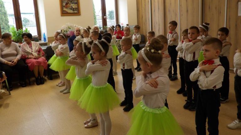 Dzień Kobiet w Placówce (17).JPG