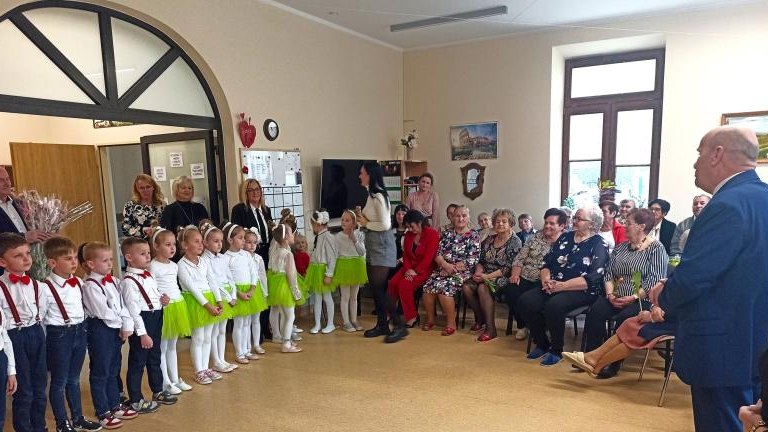 Dzień Kobiet w Placówce (3).jpg
