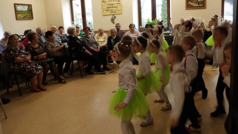 Dzień Kobiet w Placówce (9).JPG