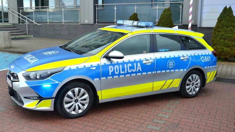 Kia Cee'd w nowym oznakowaniu.JPG