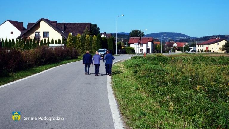 Oficjalny odbiór rozbudowy sieci wodno-kanalizacyjnej w m. Stadła, Polska Wieś Dolna (15).jpeg