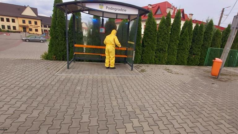 Dezynfekcja obiektów przez OSP (2).jpg