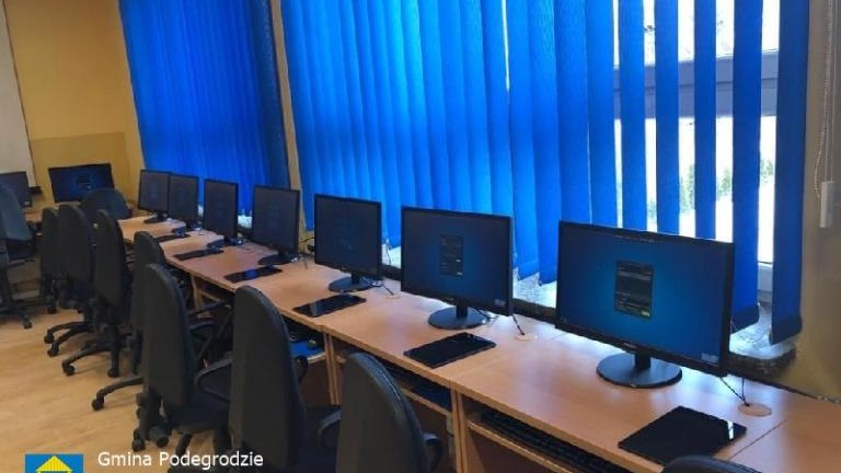 pracownia komputerowa Brzezna Litacz (2).jpg