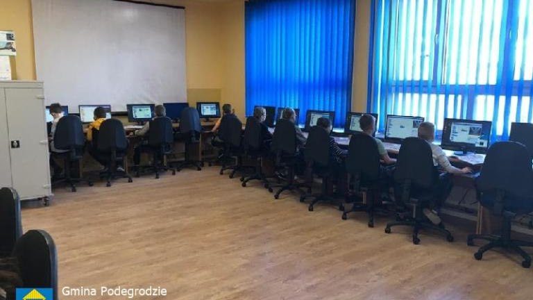 pracownia komputerowa Brzezna Litacz (6).jpg