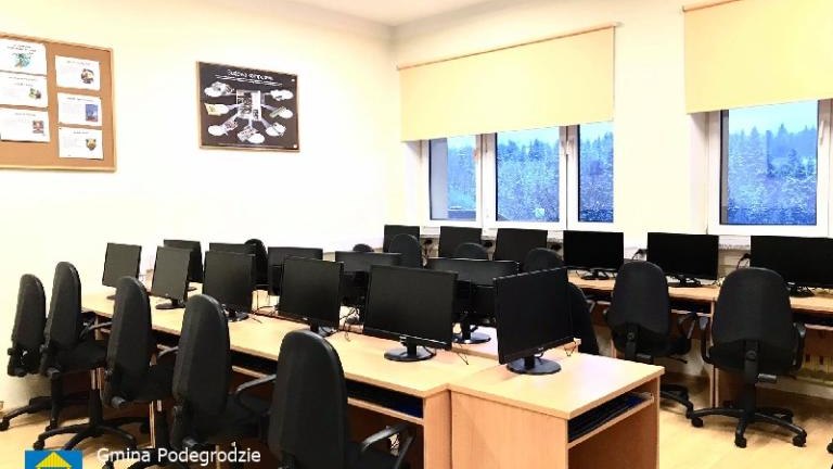 pracownia komputerowa Długołęka-Świerkla (1).jpg