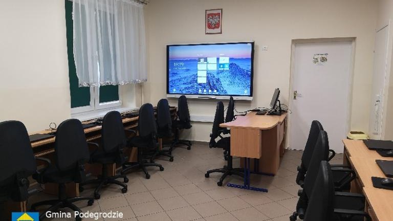 pracownia komputerowa Mokra Wieś (2).jpg