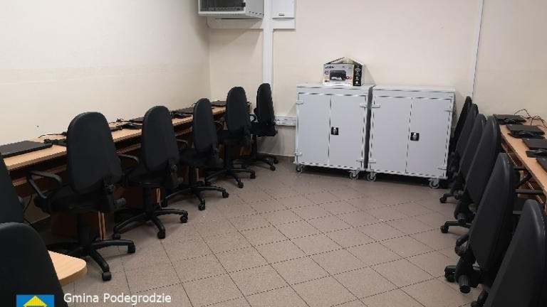 pracownia komputerowa Mokra Wieś (3).jpg