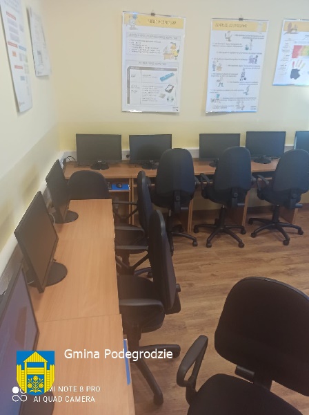 pracownia komputerowa Olszanka (2).jpg