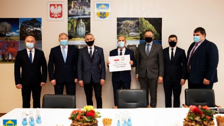 Parlamentarzyści wpierają samorząd (5).jpg