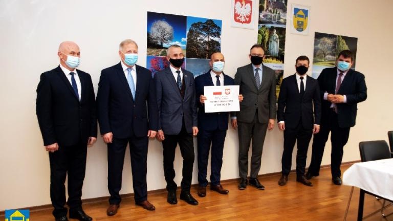 Parlamentarzyści wpierają samorząd (8).jpg