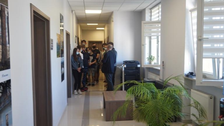 Lekcja WOS-u w Urzędzie - SP Olszana (6).JPG