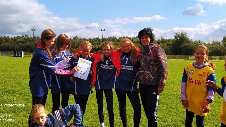Gminne Sztafetowe Biegi Przełajowe (12).jpg
