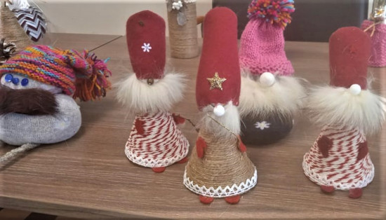 rękodzieło Placówki Dziennej Opieki dla Osób Starszych w Podegrodziu (15).jpg