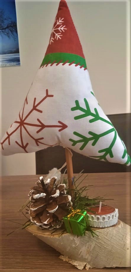 rękodzieło Placówki Dziennej Opieki dla Osób Starszych w Podegrodziu (8).jpg