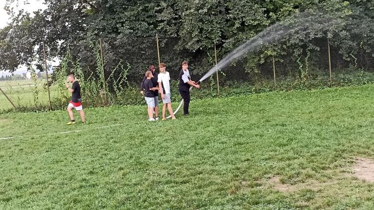 Otwarcie wiaty w Naszacowicach (24).jpg
