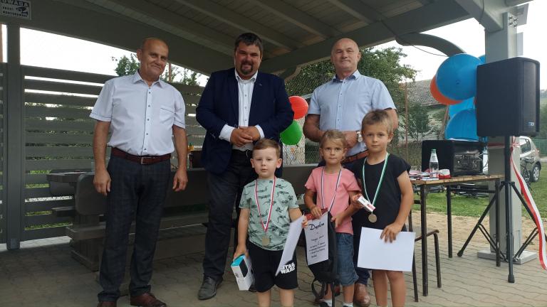 Otwarcie wiaty w Naszacowicach (49).jpg
